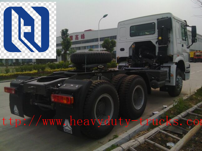 Howo Sinotruk ZZ4257N3247W 6X4 371HP Diesel Tractor Truck Trailer Trucks