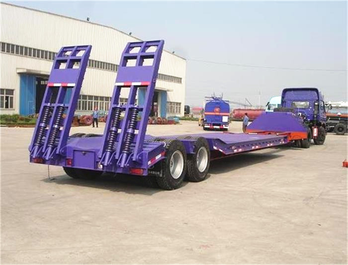 3 Axle 80ton Detachable Gooseneck Lowbed Semi Trailer Heavy Duty Lowboy Trailer For Ghana