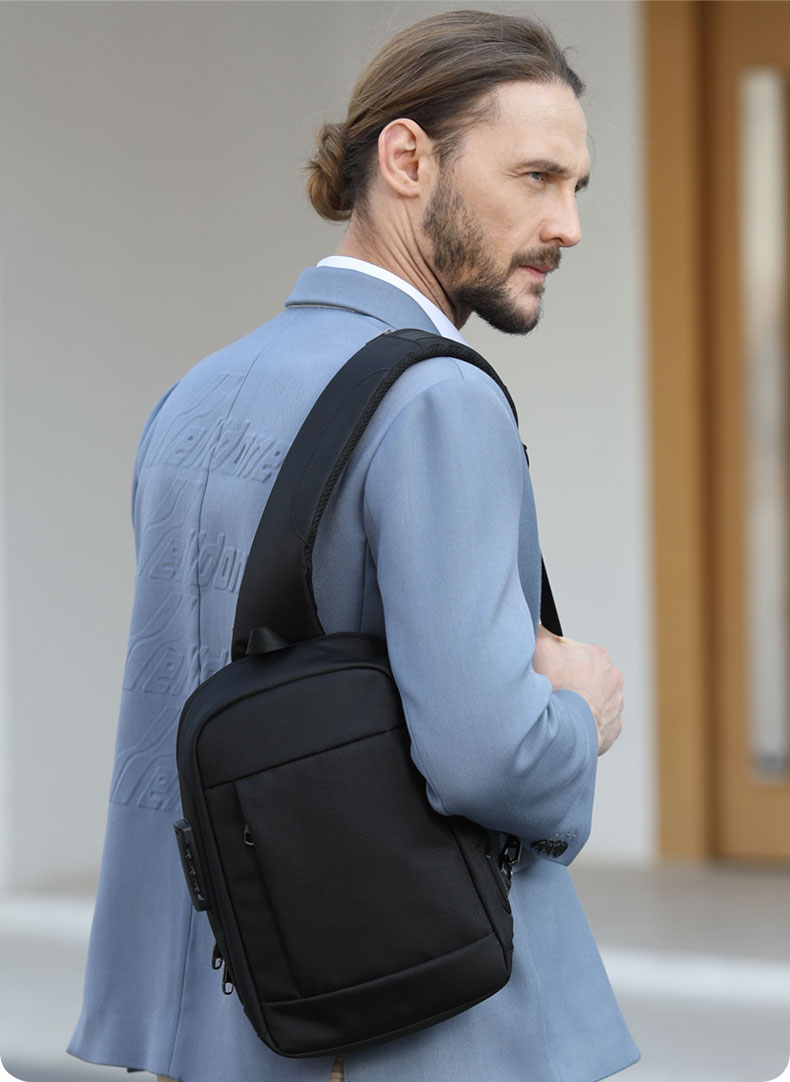 New custom logo Shoulder bag multifunctional waterproof anti theft chest bag men sling bag