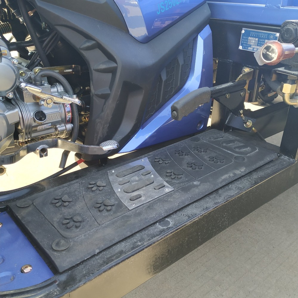 China 300cc BestSale HeavyLoadingDeliveryCargoPetrolTypeThreeWheelMotorbikeBenzinTruckTrailersCargoTricycleMotorcycle
