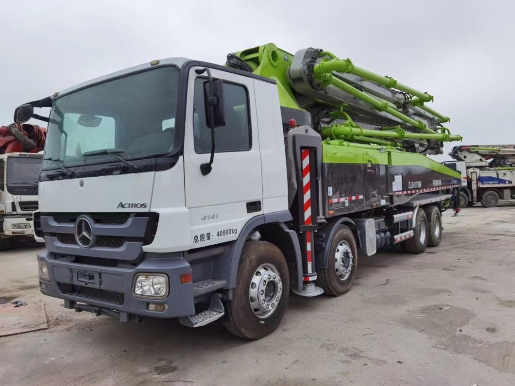 Zoomlion 52m Truck Mounted Concrete Boom Pump Used Concrete Pump