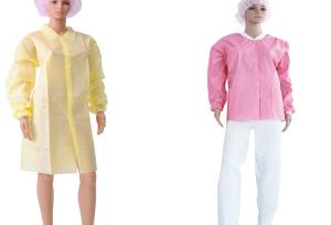 Quality Unisex Disposable Plastic Lab Coats Chemical Resistant For Hospital wholesale