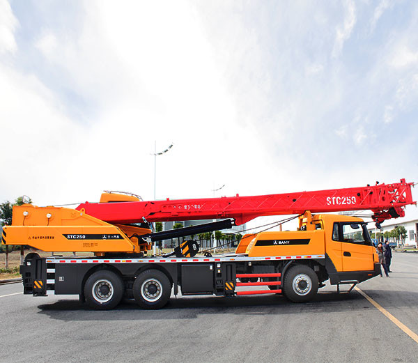 25ton truck crane STC250 Snay truck crane price