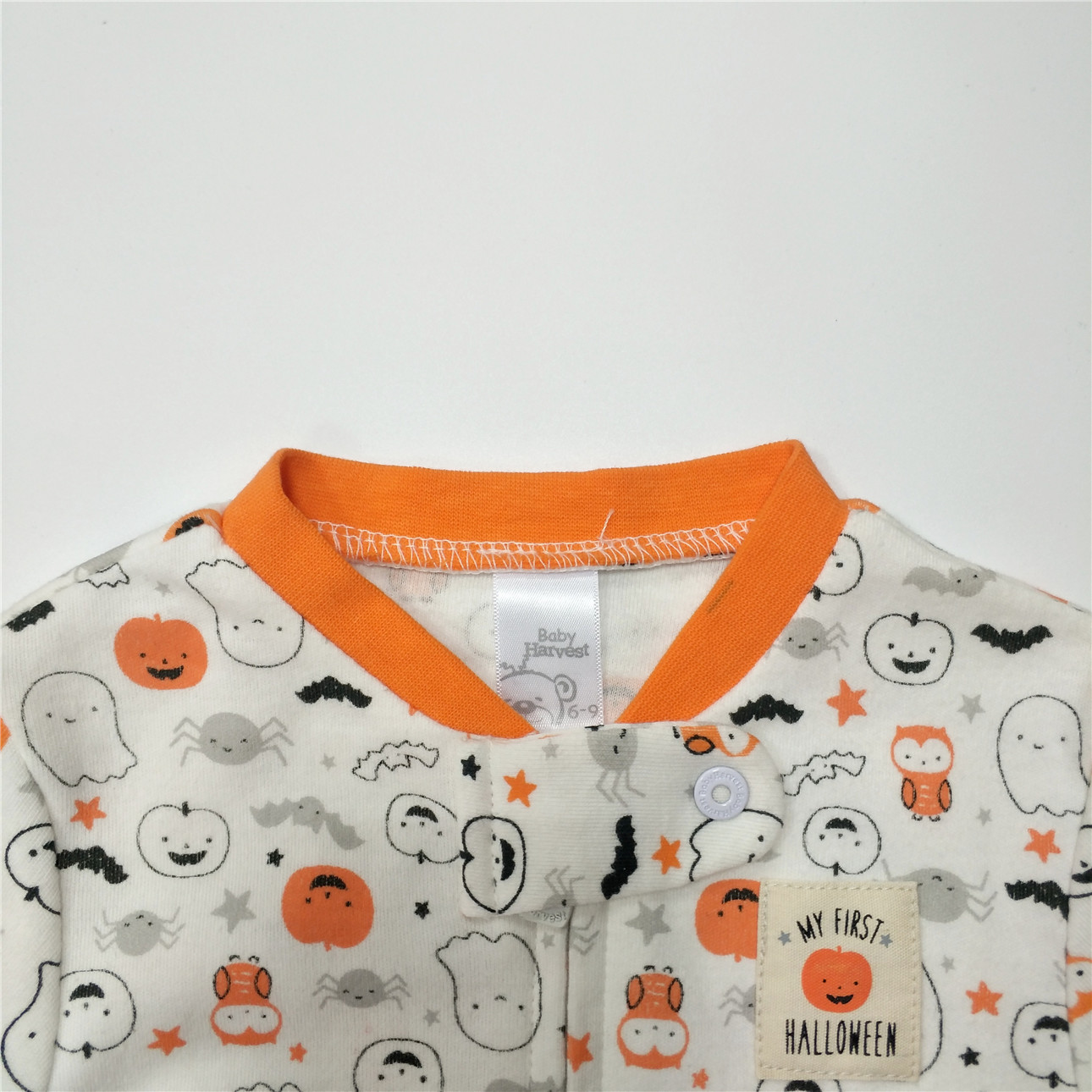 Winter Footies Baby Clothes with Zipper Opening and Fashionable Pattern Printing