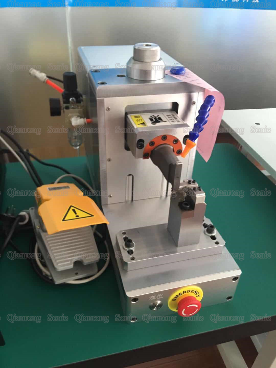 220V Ultrasonic Bonding Machine , Ultrasonic Metal Welding Aluminum Foil And Aluminum Sheet