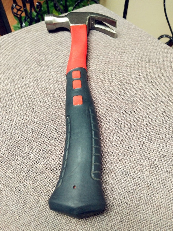 8OZ-24OZ Steel claw hammer(XL0038) with polishing surface, double colors rubber handle and good price