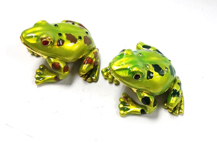 wholesale green crystal frog design metal trinket frog shape metal jeweled enamel trinket boxes