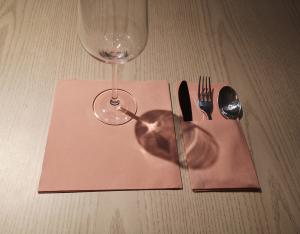 Quality Color Pink Large Size Western Restaurant Napkins 40cmx40cm Party Napkins wholesale