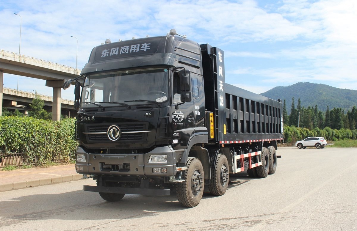 Fast Gear Box 4X2 Mini Dump Truck For Heavy Duty Transportation