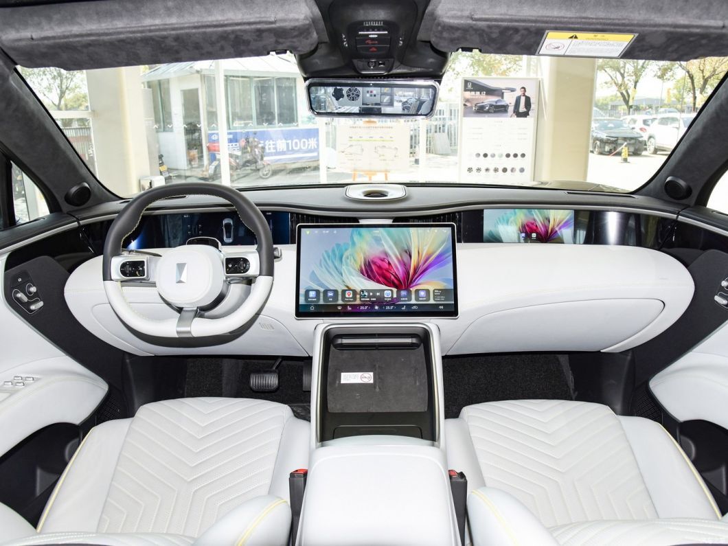 High Performance EV New Energy Electric Electrical SUV Auto Car Changan Huawei Avatr 11