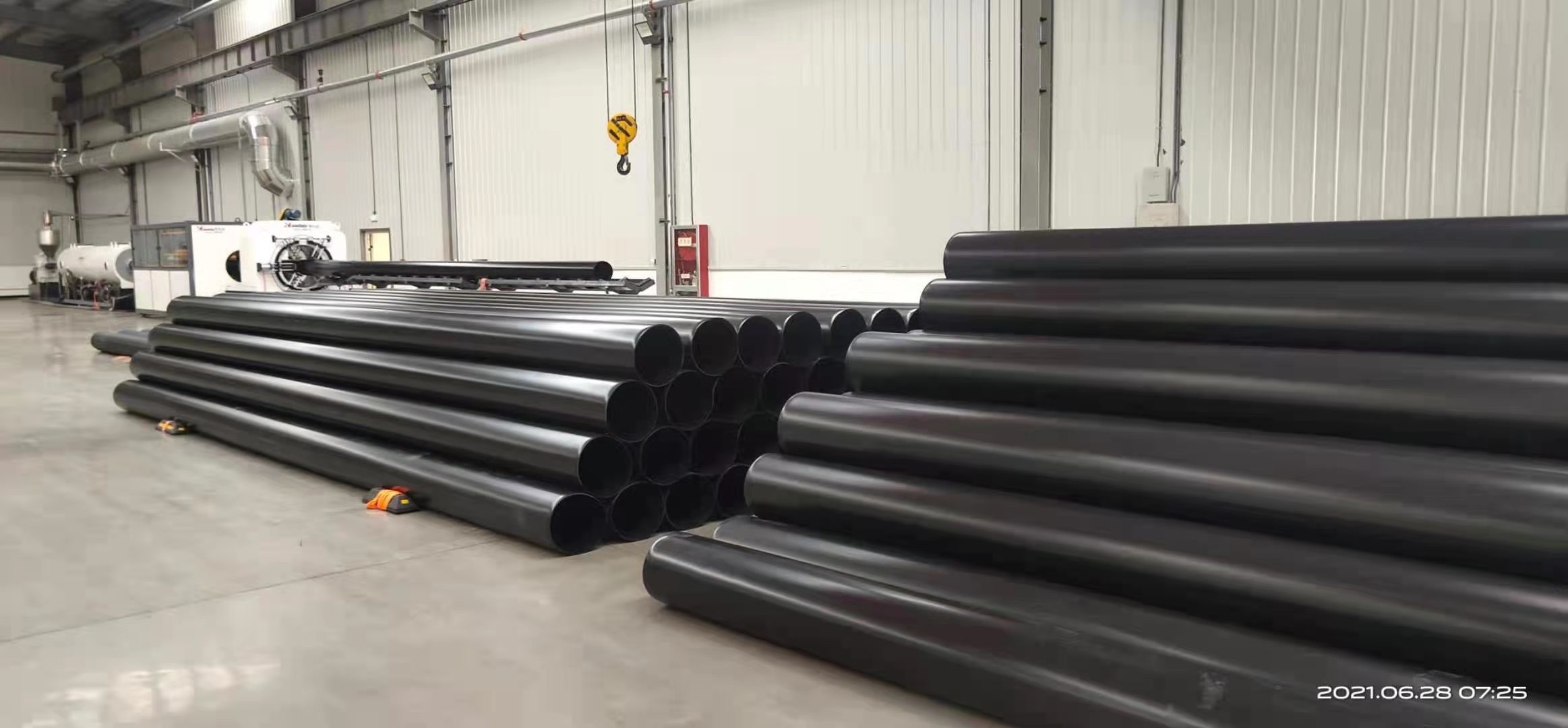 HDPE PE PVC PP Extruder Machinery Pre Insulated Pipe Extrusion Line Plastic Pipe Manufacturing Machine