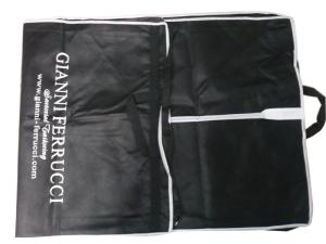 Quality OEM Lightweight Gianni 75g Unwoven Fabric Suit Garment Bag With PVC Card Pocket wholesale