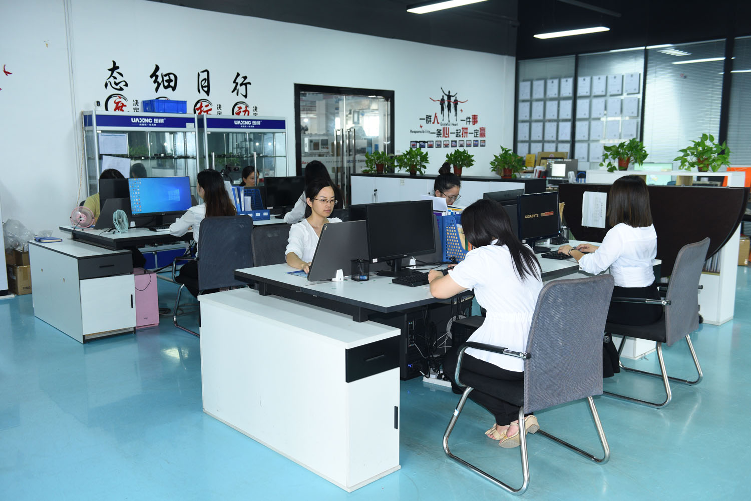 Automatic Hardware Fastener Parts Packing Machine with Counting System 8000-10000pcs/min