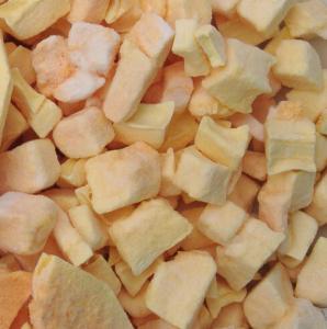 Quality Bright Color Freeze Dried Fruit , Organic Dried Papaya Dry / Cool Place Storage wholesale