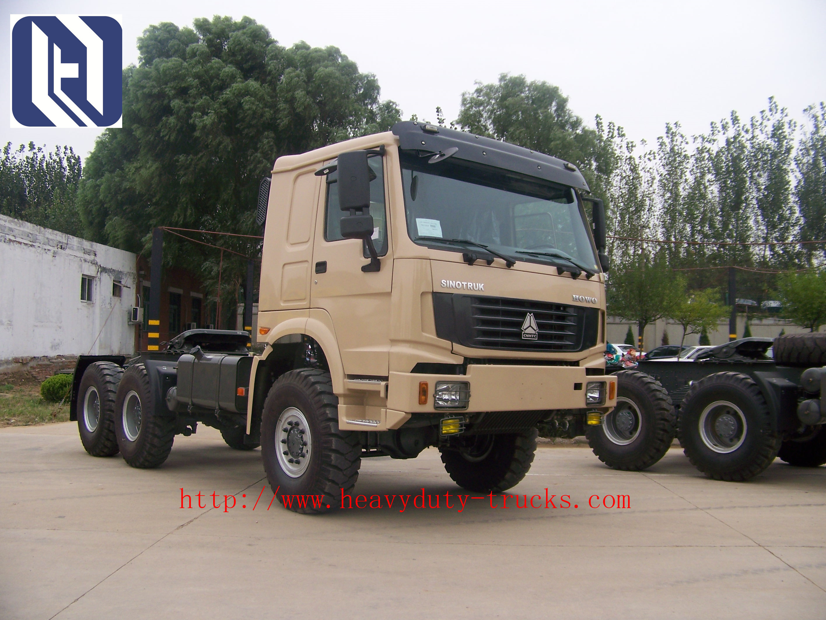 Heavy Duty 336hp 371hp Sinotruk Howo Truck Tractor Head HW76 Standard Cabin