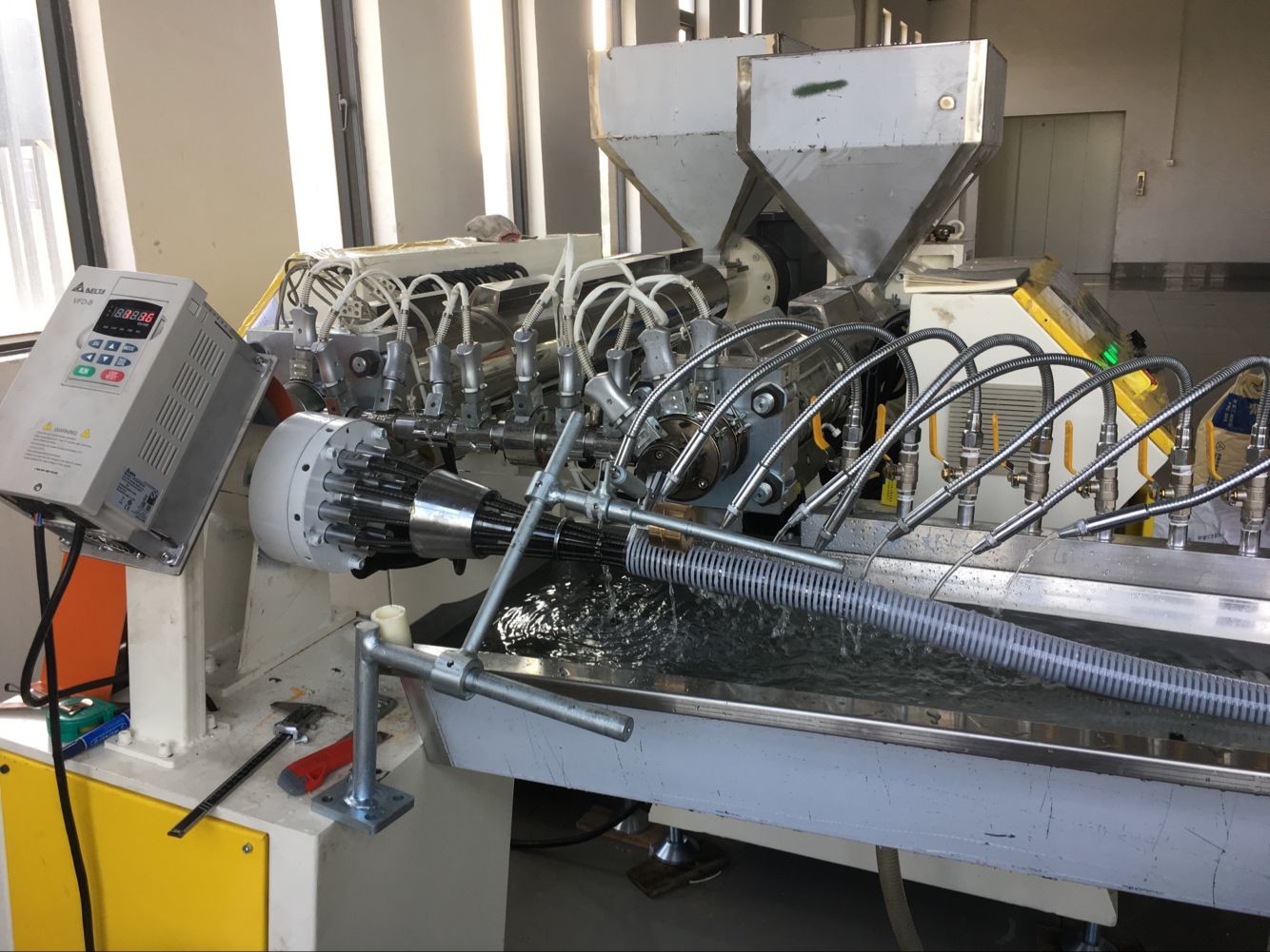 380V PVC Spiral Pipe PLC Extrusion Machine 160kw PE PP 50HZ