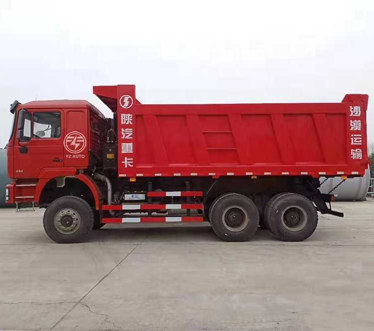 31T Rear Tilting Dongfeng 6X4 Dump Truck with 20cbm Rectangular Cargo Box Left Steering