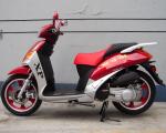 16 Inch Tire Adult Gas Scooter 150cc Rear Brum Brake Cvt Forced Air Cooled