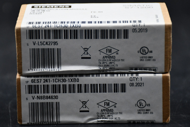 Siemens - PLC I/O Module for use with S7-1200 Series, SIMATIC