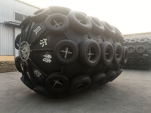 D3000x L5000 Yokohama Pneumatic Rubber Fenders Bulk Carriers