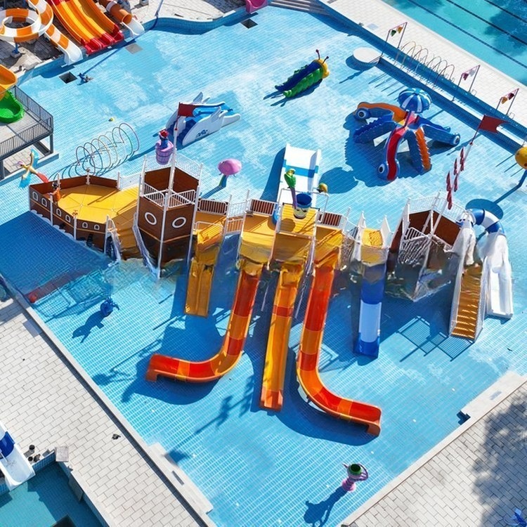 Commercial Outdoor Water Park Pirate Ship Fiberglass Water Play Equipment