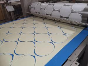 Quality Industrial Pizza Production Line with 15 - 35 cm Diameter For Italian / American Style Pizza wholesale