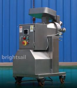 Quality 3 To 300kg/H Radix Liquiritiae Powder Making Machine 10 To 120 Grinding Fineness wholesale