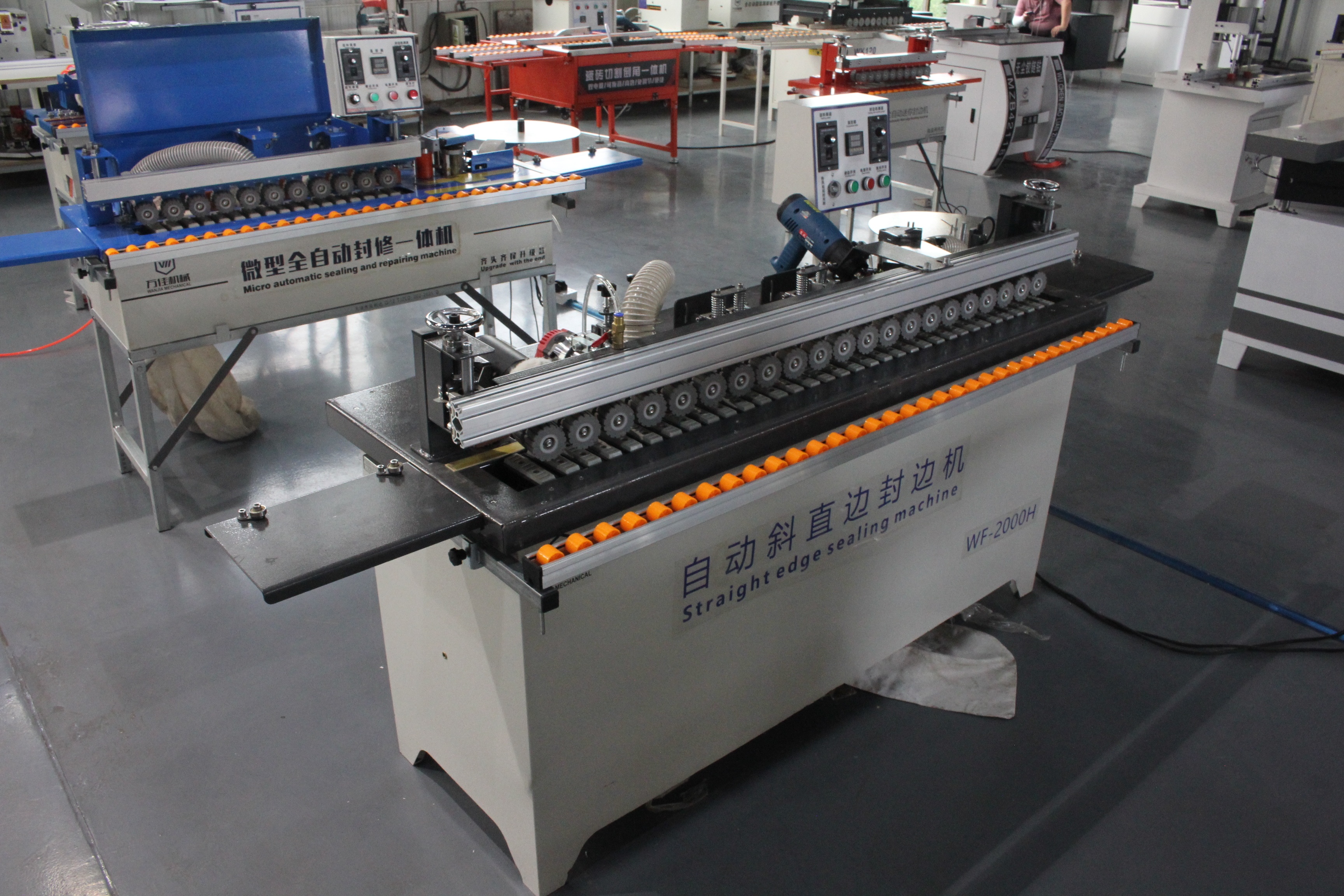 Woodworking Portable Automatic Edge Banding Machine 220/380v 1900*1300*560mm