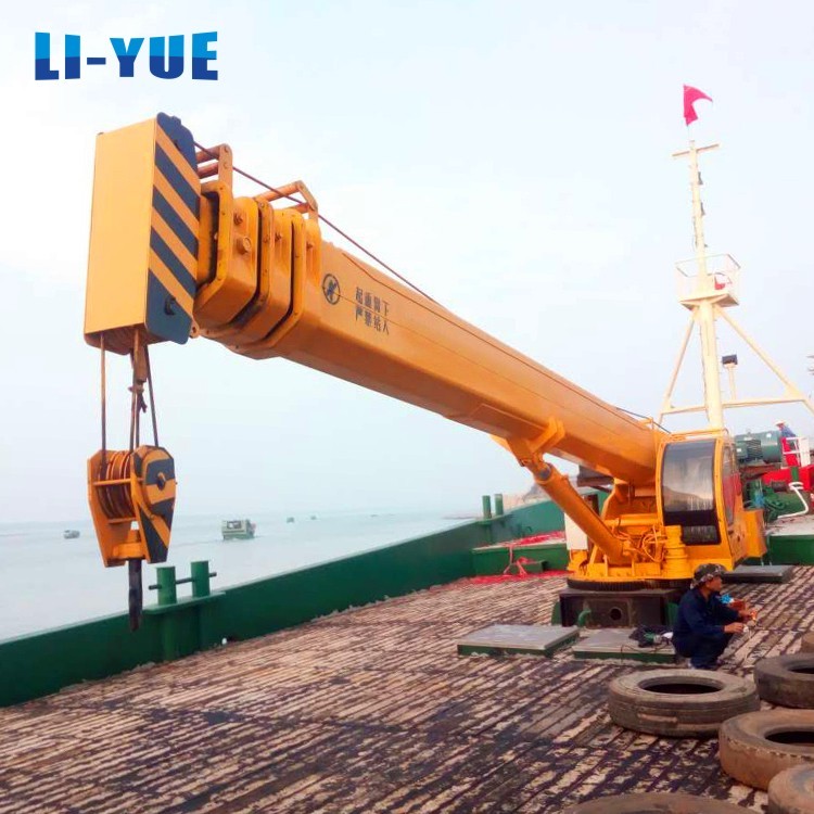 Hydraulic System Mini Hydraulic Crane for Small Boats / Marine / Ships Max. Lifting Height 5-30m Span 5-25m