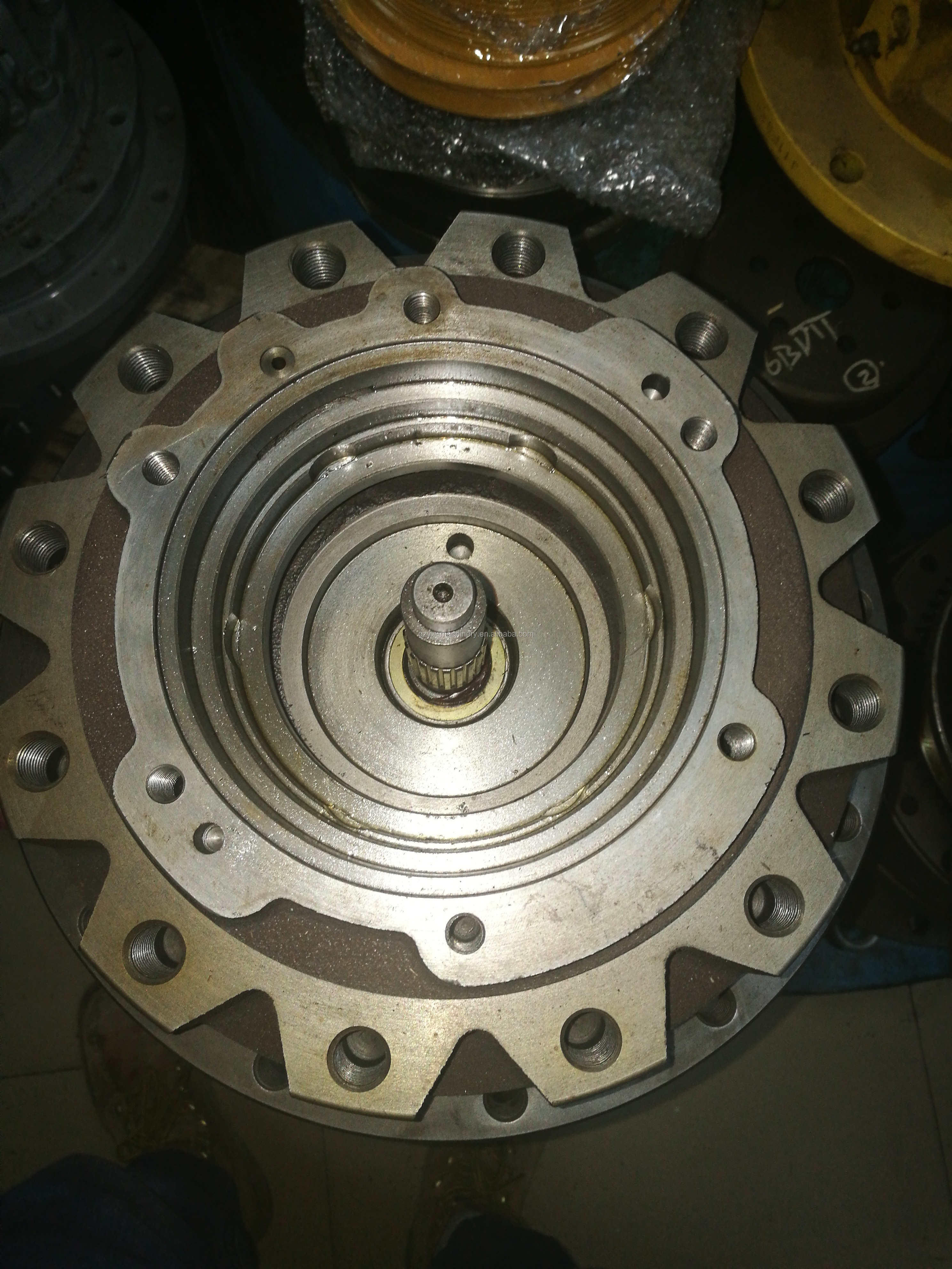 E70B Travel Motor MAOQUN Heavy Duty Gear Reduction Box 75Kg Weight