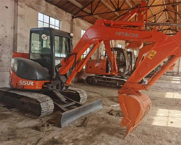 Hitachi ZX55 Used Mini Excavator 5.5 Ton ZX55U ZX55UR with Original Hydraulic Pump