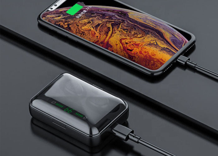 LED Display In Ear Wireless Earbuds With 3500mA Charging Case / Power Bank