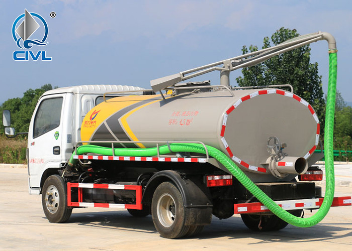 5000L Manure Suction Truck / Fecel Suction Truck / Dongfeng Truck Chassis Engine 110hp/135hp
