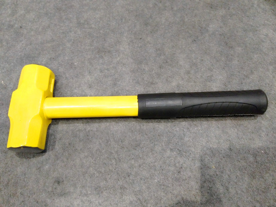 Sledge hammer (XL0124-1) with powder coated surface, durable steel handle and good price