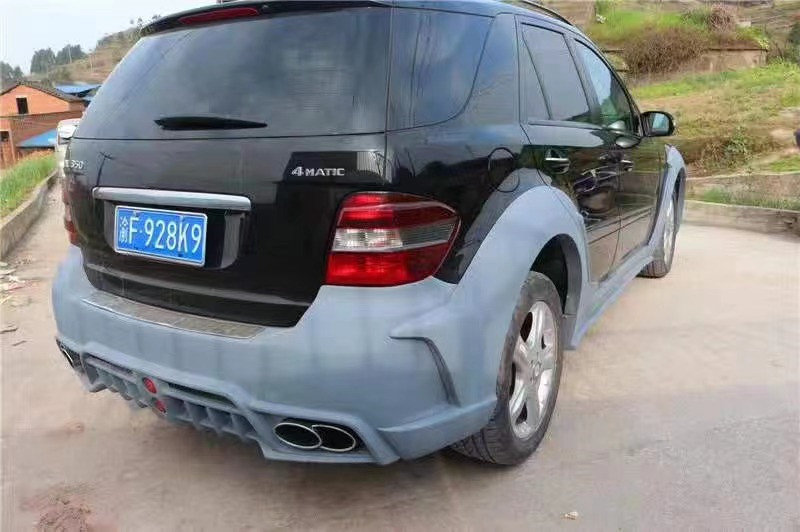 WALD Style Wide Bodyki for Mercedes W164 ML300 ML350 ML400 ML500 ML63 Body Kit Front and Rear Bumper Side Skirts