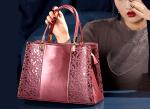 The new 2019 stylish lady's bag high-capacity middle-aged lady's bag fashion mom