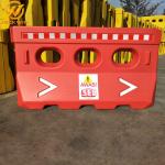 1500*800mm Red & White Water Filled Plastic Flood Barriers FOR Road Construction