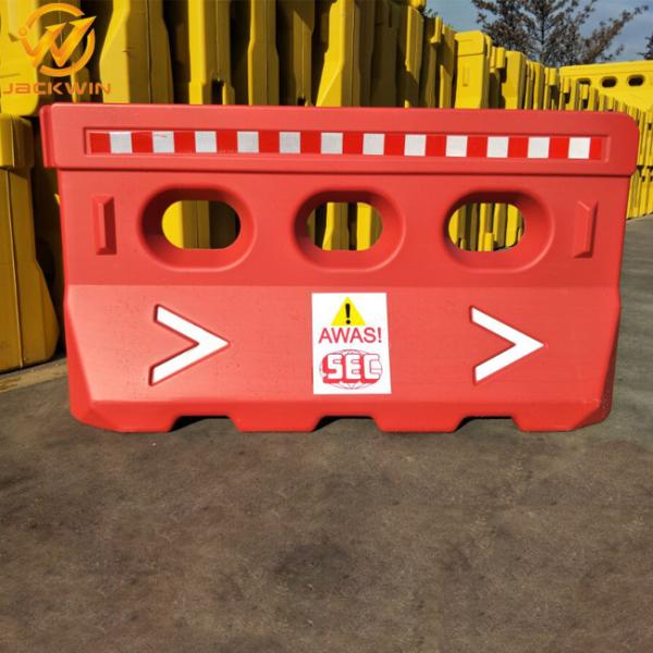 1500*800mm Red & White Water Filled Plastic Flood Barriers FOR Road Construction