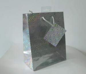 Quality holographic paper bag for shopping paper gift bag wholesale