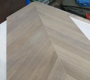 Quality smoked Oak Chevron Engineered hardwood Flooring wholesale