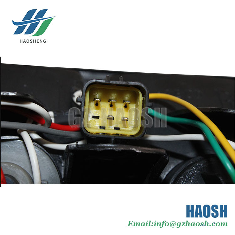 Tail Lamp Asm RH For Isuzu TFR17 8-97114449-1 8-97114449-0 8971144491 8971144490