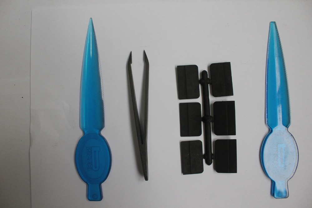 55T Vertical Plastic Injection Molding Machine 40mm Screw Diameter For 1.8T Ejector Force