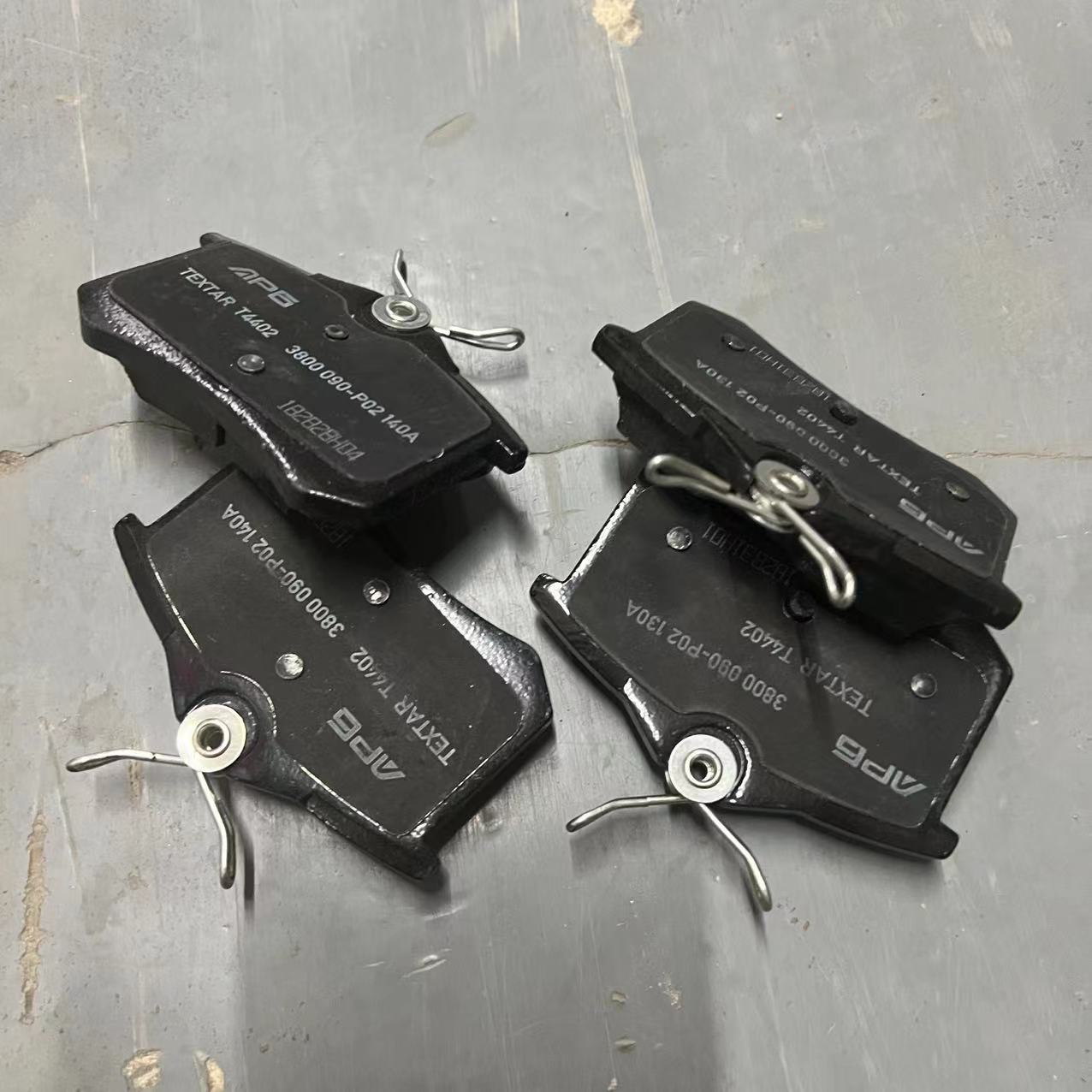 MG SAIC Rear Brake Pads for ROEWE 350 RX3 RX5 MG ZS 10347032 and Fast Delivery