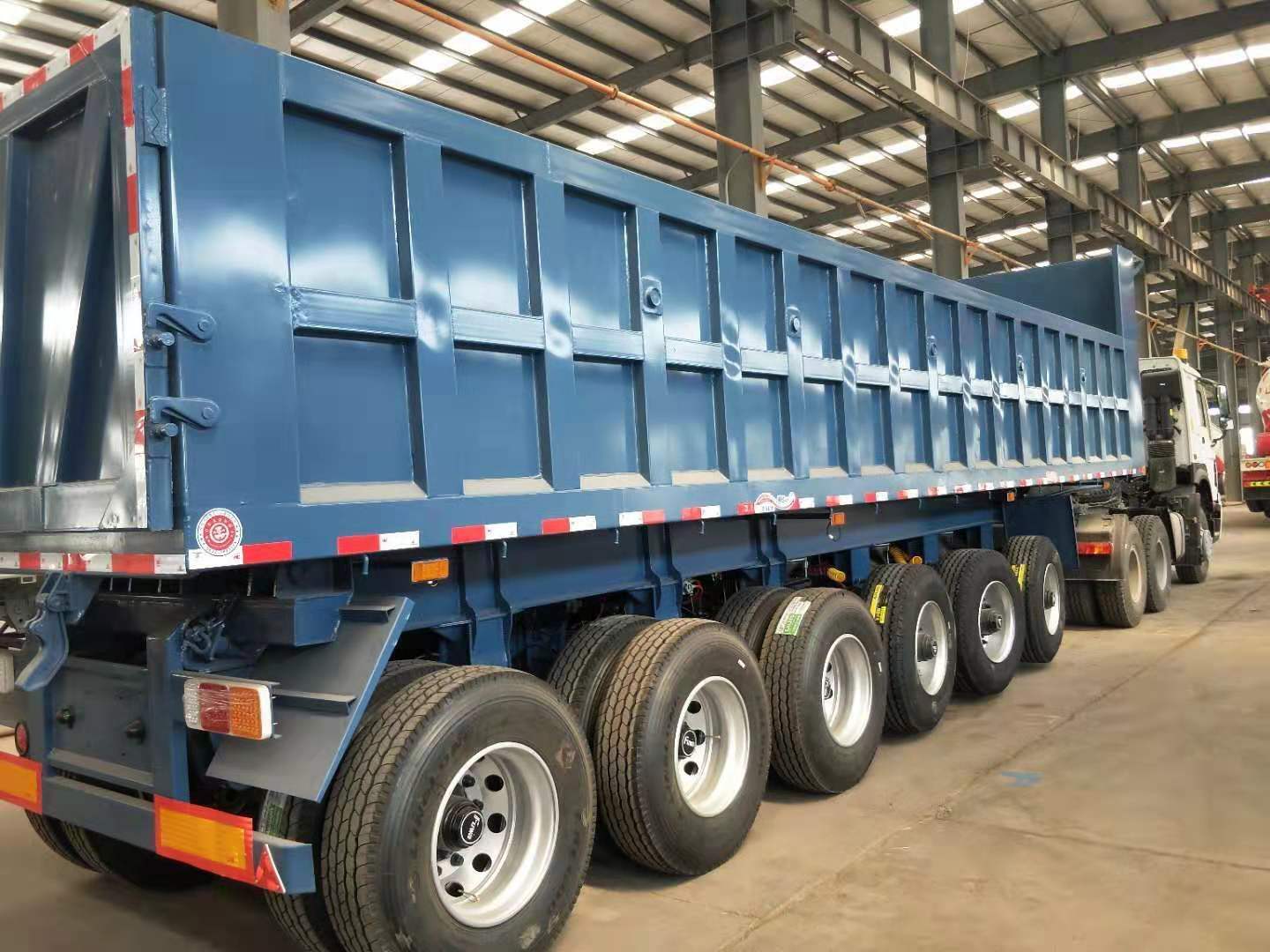 Truck Trailer 40 Cubic Meter Dump Tipper Semi Trailer with JOST or Yahua Landing Gear