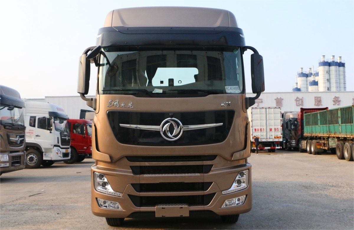 SINOTRUK 6X4 Tractor Truck 21T - 30T 6X2 Trailer 4X2 HOWO Dump Truck