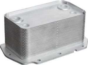 Quality 1842418C3 International Oil Cooler For Navistar 2004 And Newer Detroit Diesel DT466E &amp; DT530E wholesale