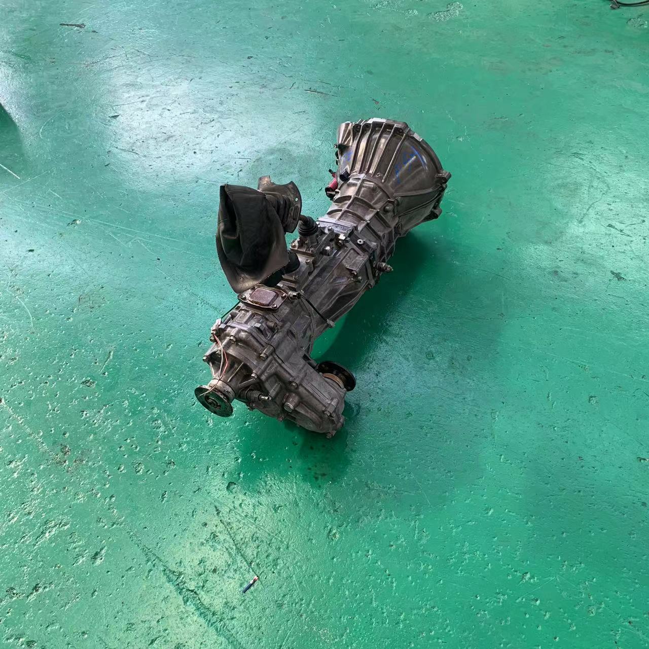 2024 3 L 4x4 Used Toyota Prado Gearbox for Pickup ISUZU HVR Compatible