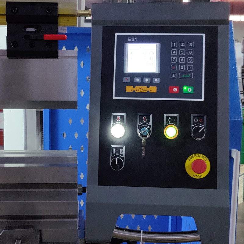 E21 Hydraulic Press Brakes With 12mm Carbon Steel / 6 Mm Stainless Steel Capacity