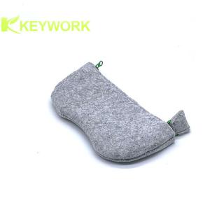 Quality Snowflake Felt Material Soft Sunglasses Case Portable For Keys USB Pen Factory wholesale