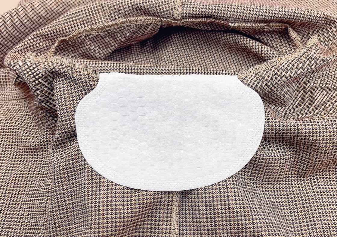 Non Washable Disposable Underarm Perspiration Pads Convenient Dryness
